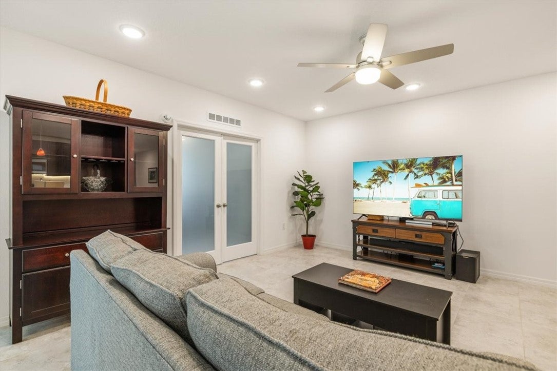 365 Breakwater Terrace