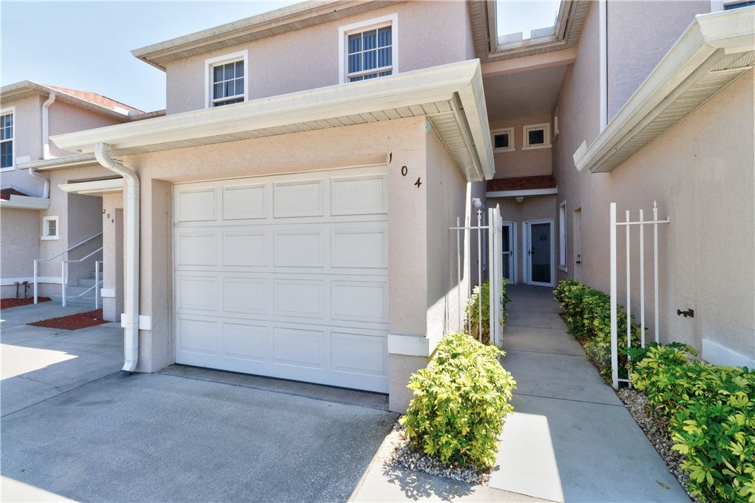 235 Grand Royale Circle 104