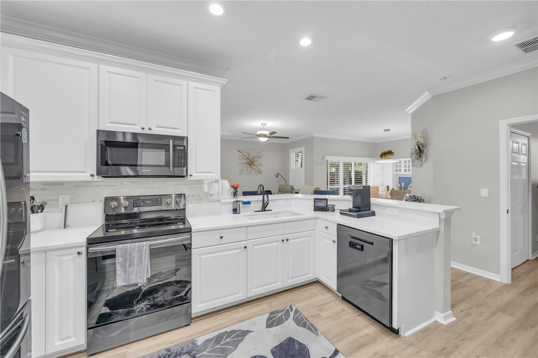 Vero Beach, Florida 32966, United States, 3 Bedrooms Bedrooms, ,2 BathroomsBathrooms,Residential,Active,233619