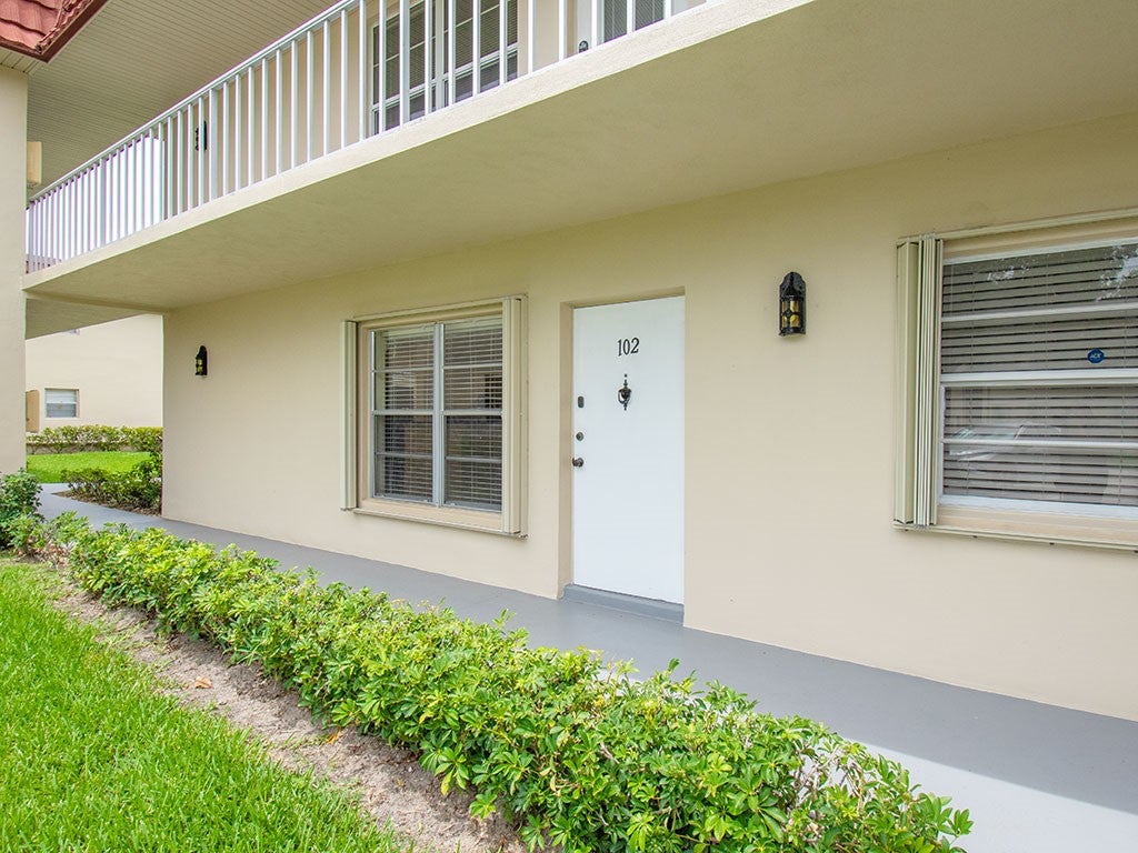 61 Woodland Drive 102