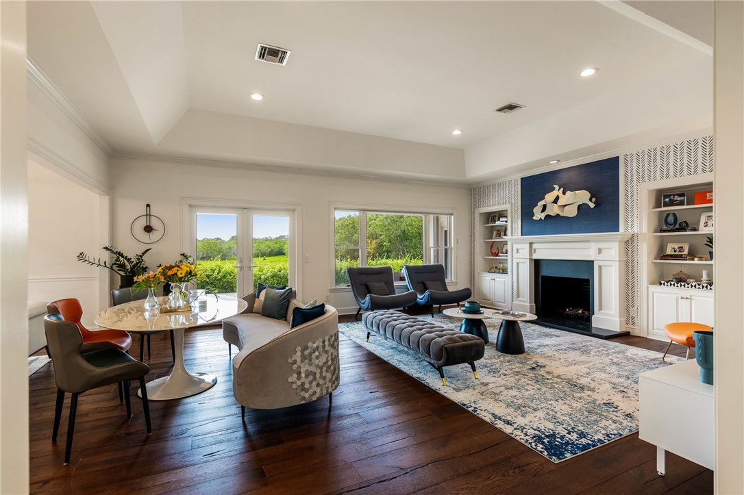 107 River Oak Drive