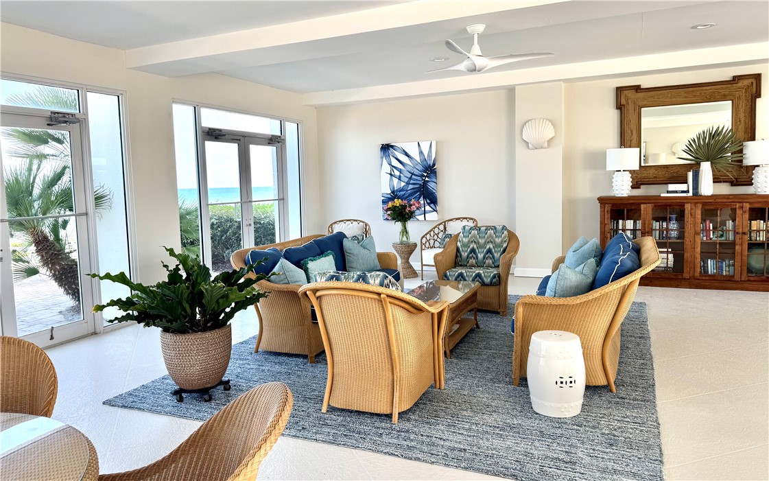 Vero Beach, Florida 32963, United States, 2 Bedrooms Bedrooms, ,2 BathroomsBathrooms,Residential,Active,40523