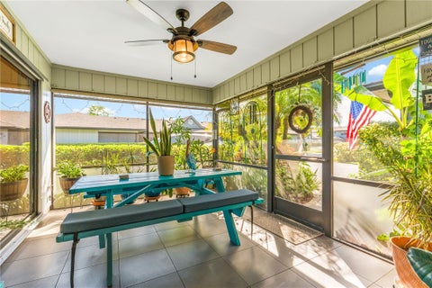 634 Centre Court Sw 102, Vero Beach, FL 32962