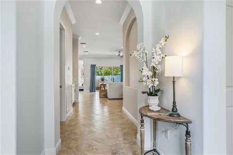 4245 Diamond Square, Vero Beach, FL 32967