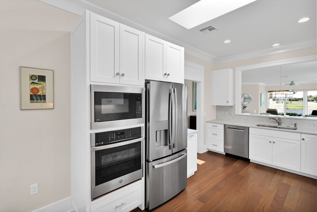 1743 Victoria Circle