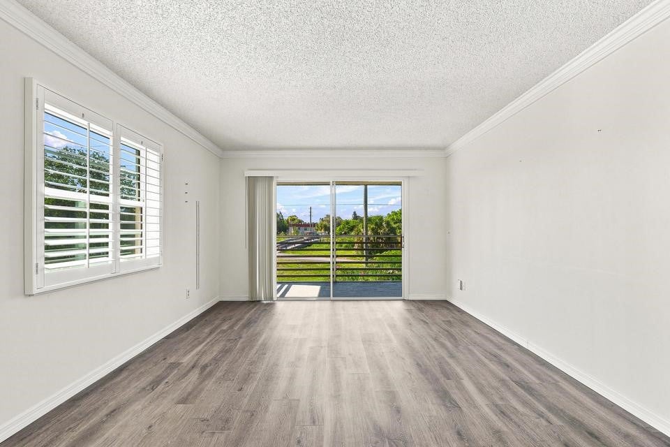 4 Vista Gardens Trail 207