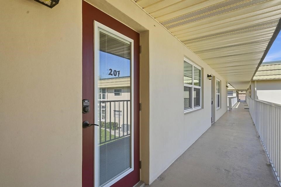 4 Vista Gardens Trail 207