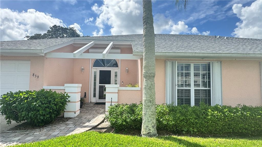 Photo of 839 Lake Orchid Circle #839, Vero Beach, FL 32962 (MLS # 291541)