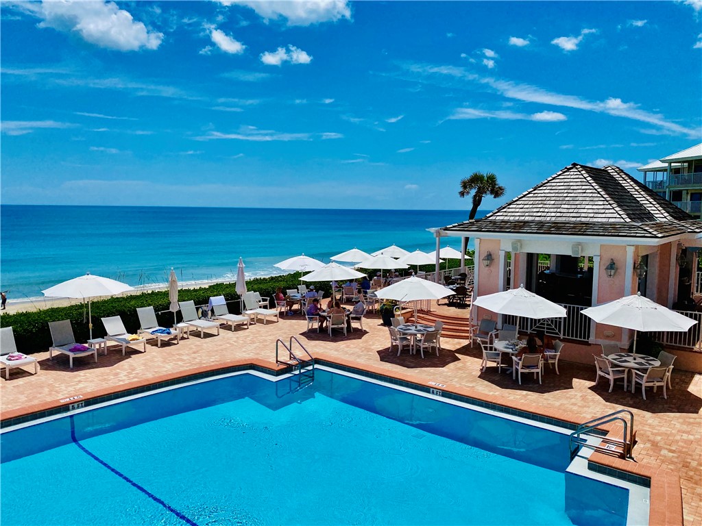 8839 Lakeside Circle