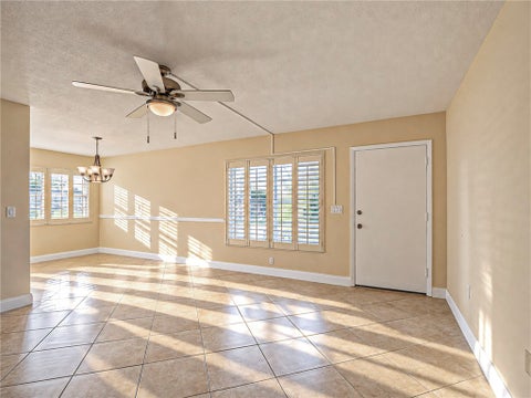 2800 Indian River Boulevard 1-f, Vero Beach, FL 32960