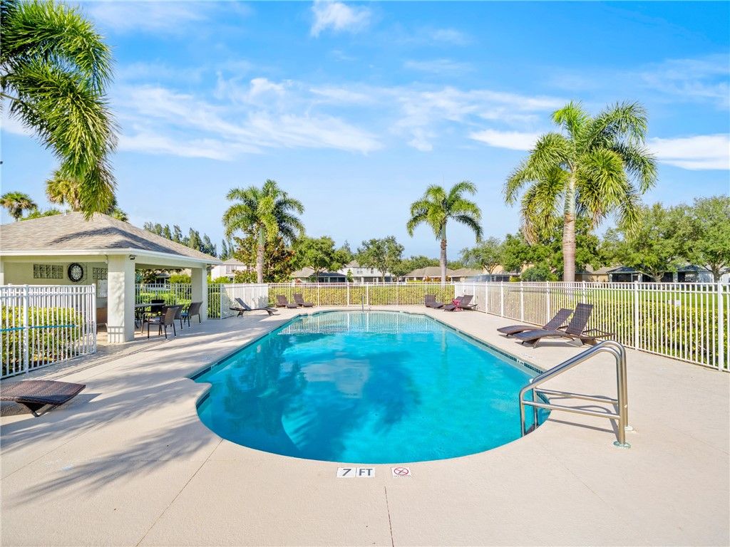 Photo of 1264 25th Terrace SW, Vero Beach, FL 32968 (MLS # 291597)