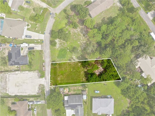 11126 MULBERRY ST, SEBASTIAN, FL 32958 - Image c8a2627fc9630694803afc4bfe210a43/2118397111
