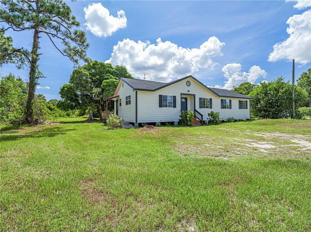 Photo of 8920 66th Avenue, Sebastian, FL 32958 (MLS # 290245)