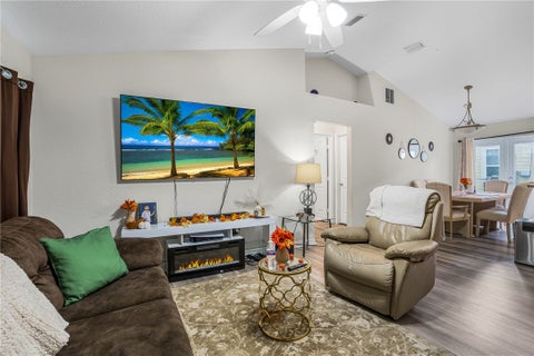 1260 12th Avenue Sw, Vero Beach, FL 32962