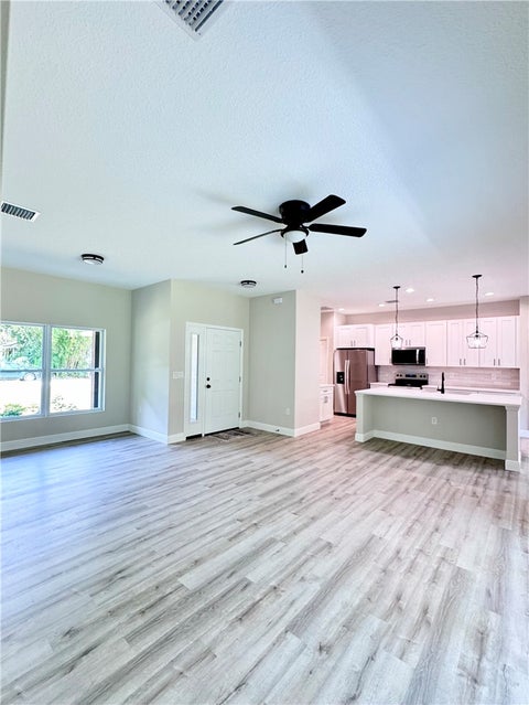 7820 95th Avenue, Vero Beach, FL 32967