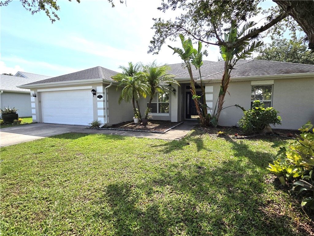 Photo of 116 Drake Way, Sebastian, FL 32958 (MLS # 289248)