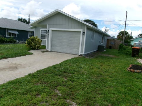 430 13th Street Sw, Vero Beach, FL 32962