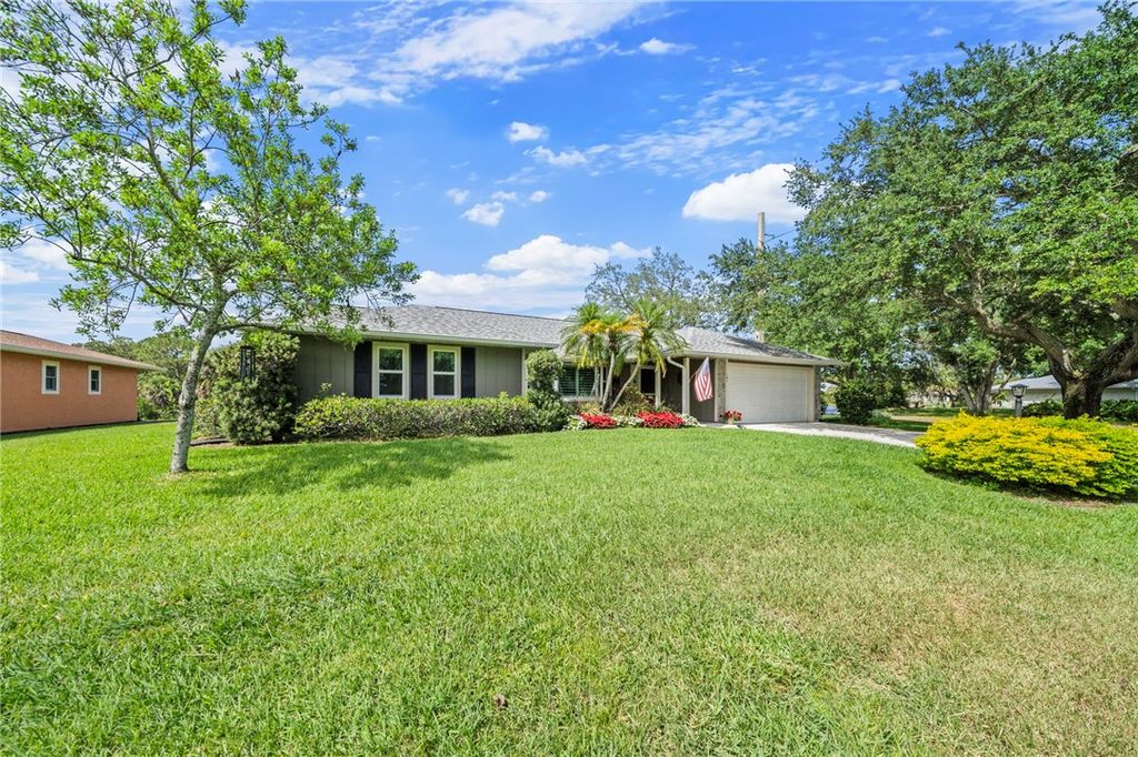 Photo of 101 Joy Haven Drive, Sebastian, FL 32958 (MLS # 291171)