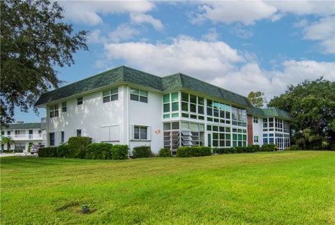 2800 Indian River Boulevard O-5, Vero Beach, FL 32960