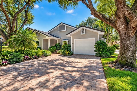 151 Peppertree Drive 23, Indian River Shores, FL 32963