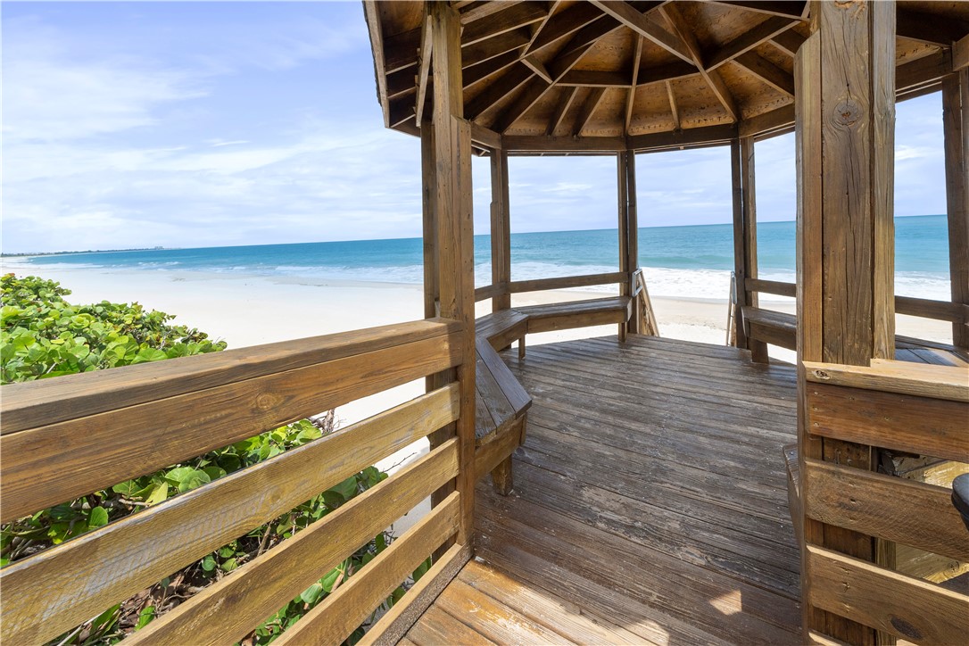 Vero Beach, FL, 32963, US, 5 Bedrooms Bedrooms, ,6 BathroomsBathrooms,Residential,Active,1681474