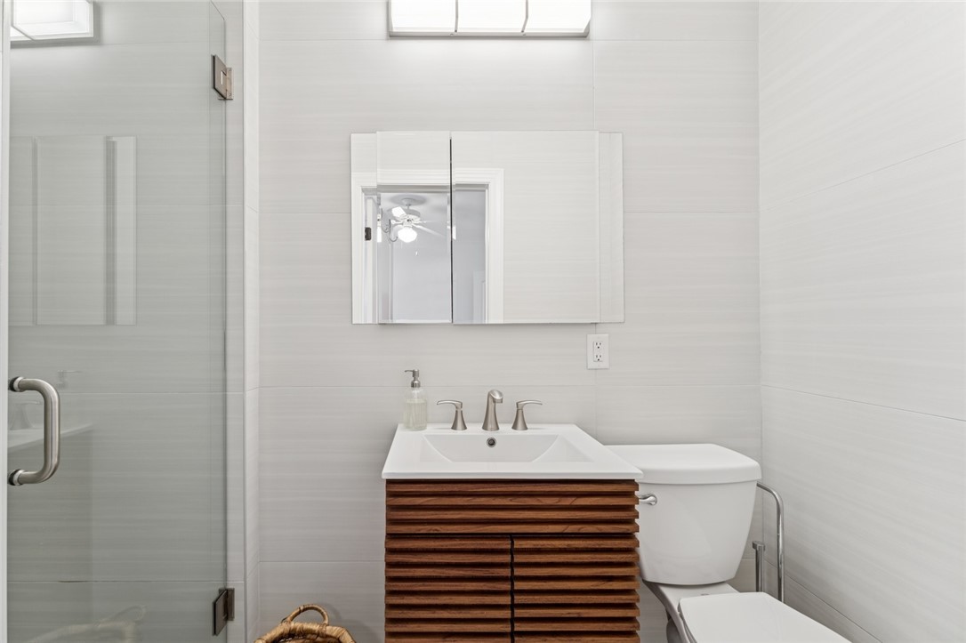 Vero Beach, FL, 32963, US, 5 Bedrooms Bedrooms, ,6 BathroomsBathrooms,Residential,Active,1681474