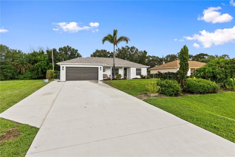 7508 Paso Robles Boulevard, Fort Pierce, FL 34951