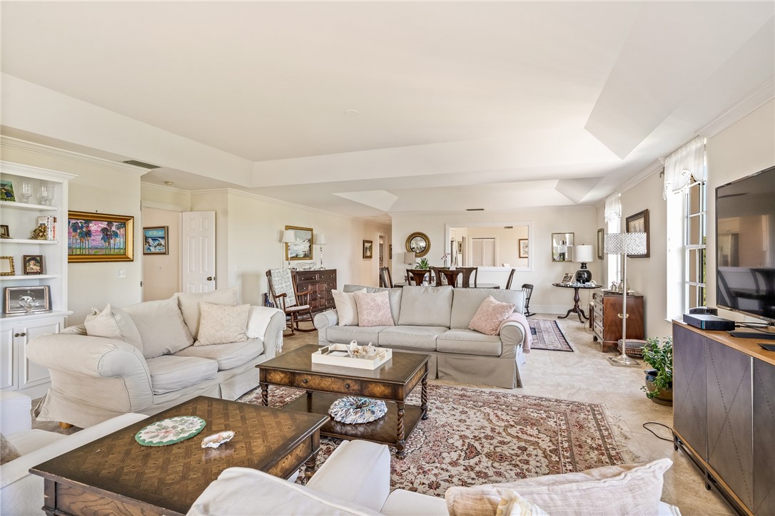 1250 W Southwinds Boulevard 310