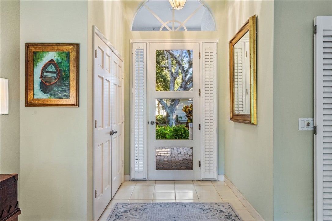 240 S Peppertree Drive