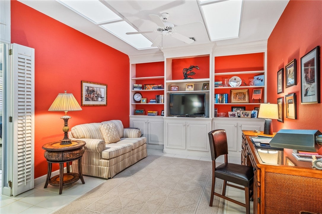 240 S Peppertree Drive