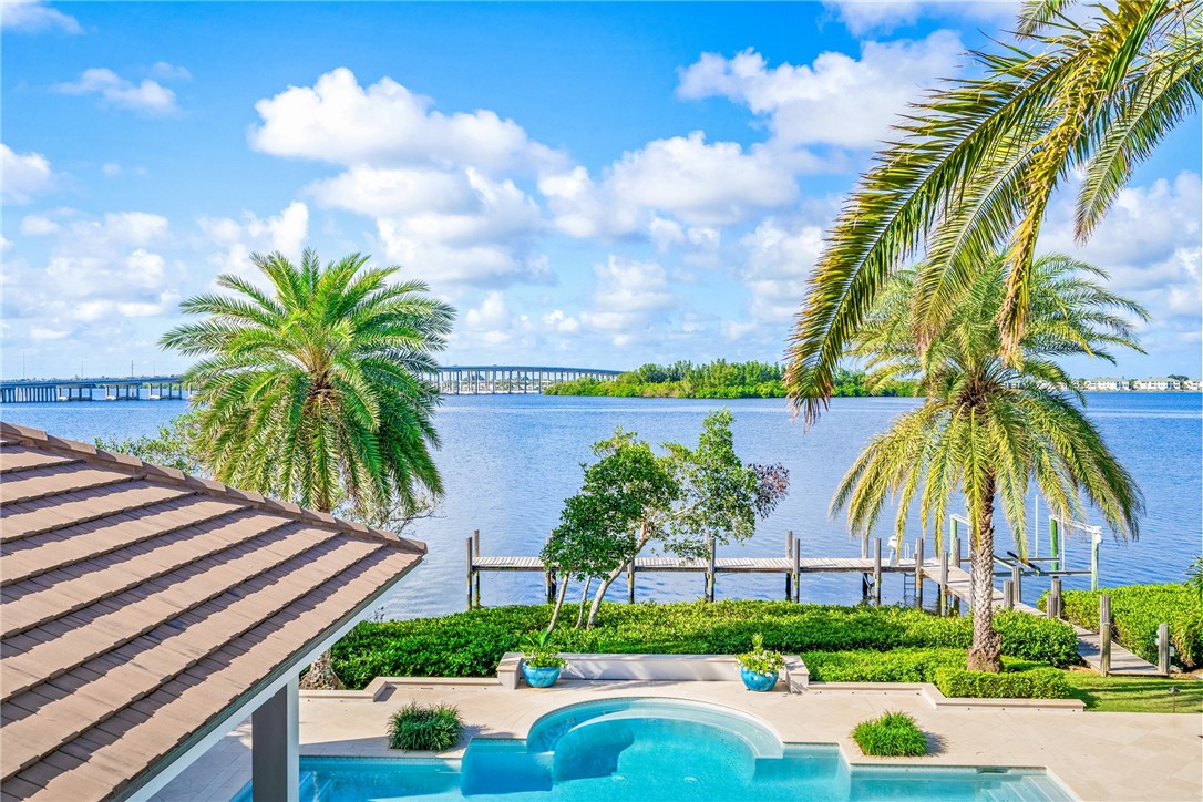 661 Lake Drive