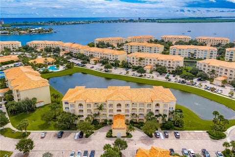 1 Harbour Isle Drive E 202, Fort Pierce, FL 34949