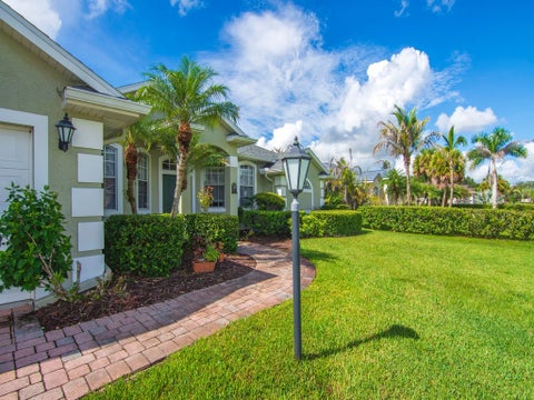 5625 Riverboat Circle Sw, Vero Beach, FL 32968