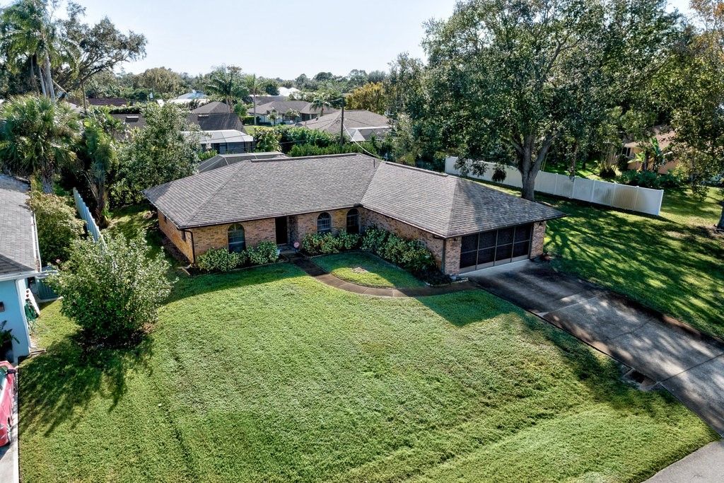 Photo of 871 Salem Avenue, Sebastian, FL 32958 (MLS # 288547)