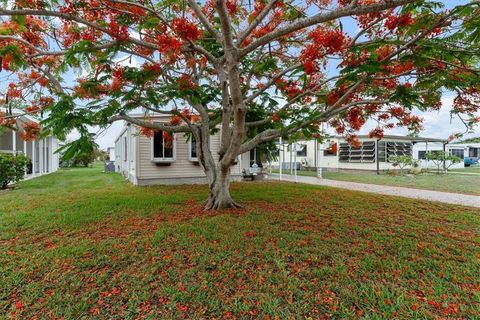 A home in Barefoot Bay