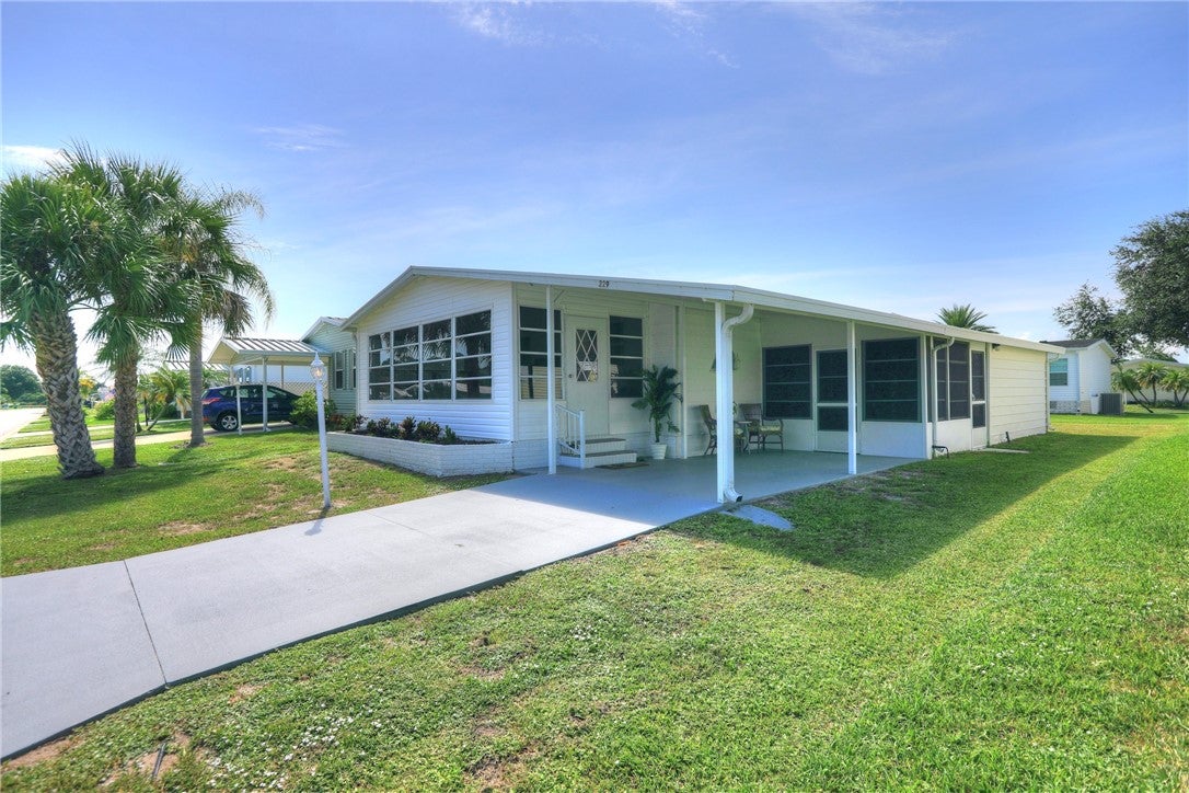229 Kiwi Drive, Barefoot Bay