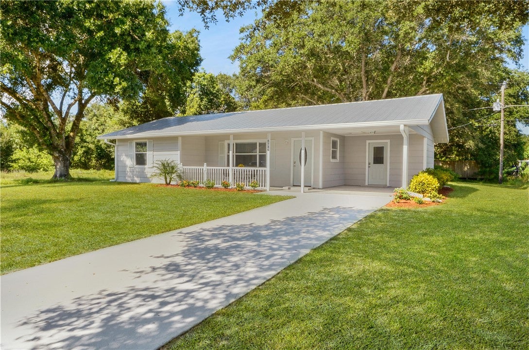 8745 98th Court, Vero Beach