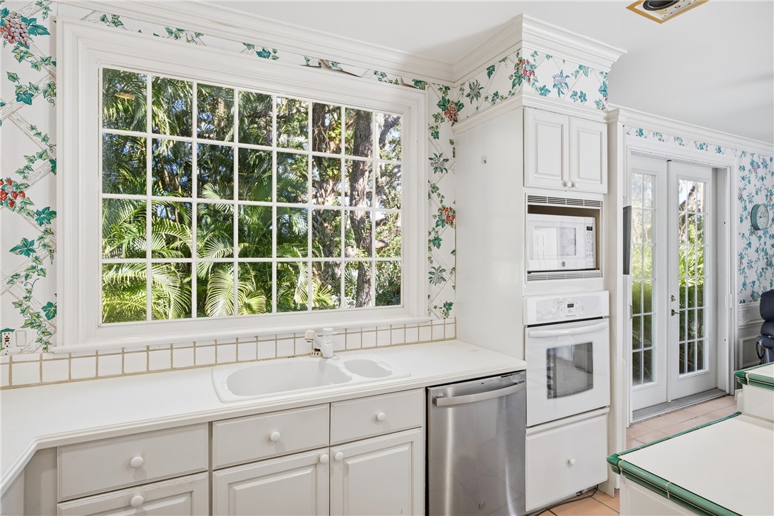 Vero Beach, Florida, 32963, United States, 3 Bedrooms Bedrooms, ,3 BathroomsBathrooms,Residential,Active,1999548