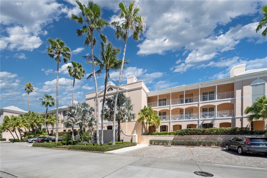 1250 W Southwinds Boulevard 316