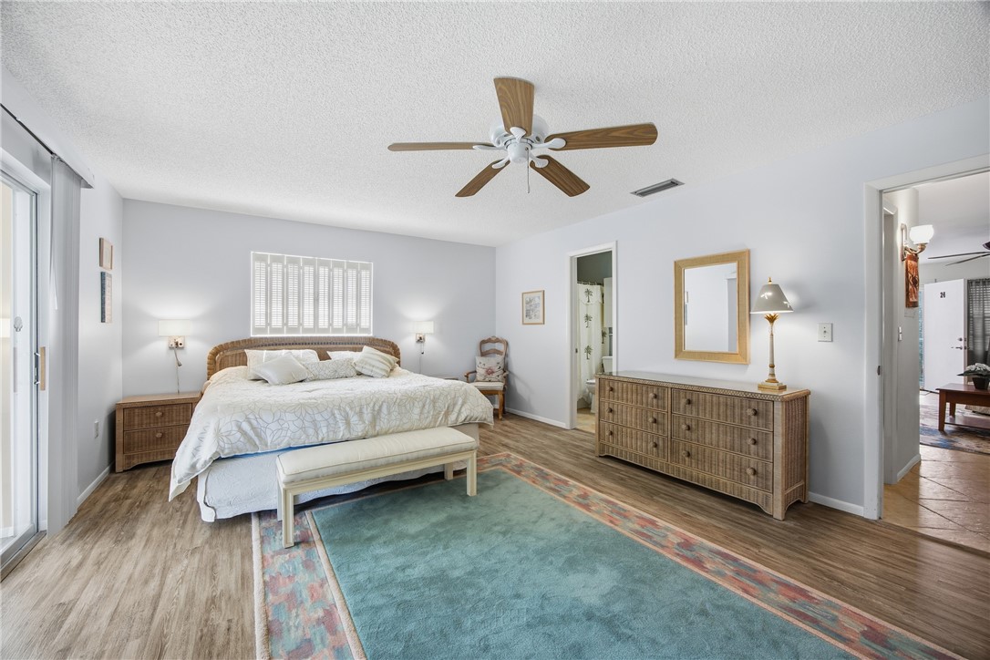 Vero Beach, Florida 32963, United States, 1 Bedroom Bedrooms, ,2 BathroomsBathrooms,Residential,Active,251905