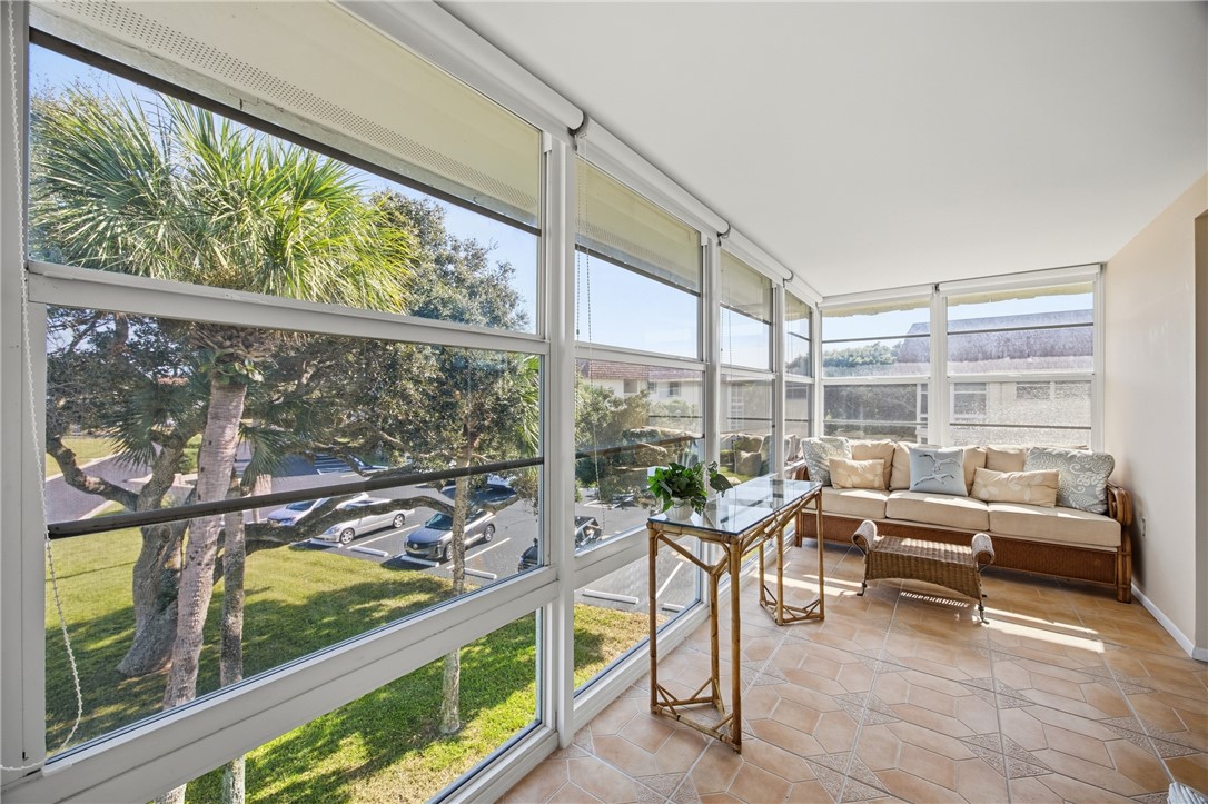 Vero Beach, Florida 32963, United States, 1 Bedroom Bedrooms, ,2 BathroomsBathrooms,Residential,Active,251905