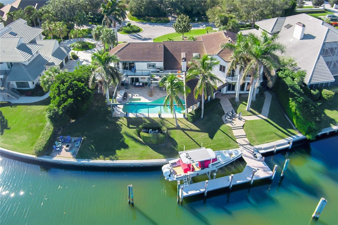 136 Anchor Drive