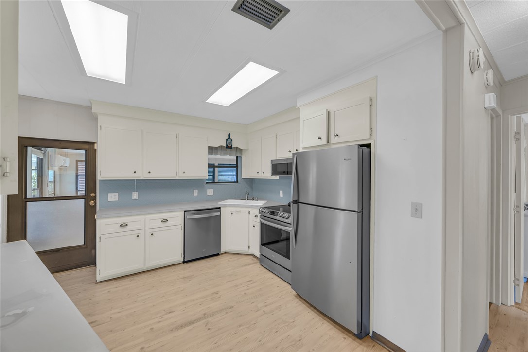 Sebastian, Florida 32976, United States, 2 Bedrooms Bedrooms, ,2 BathroomsBathrooms,Residential,Active,199750