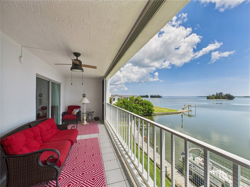 Photo of 6039 River Run Drive #6039, Sebastian, FL 32958 (MLS # 290047)