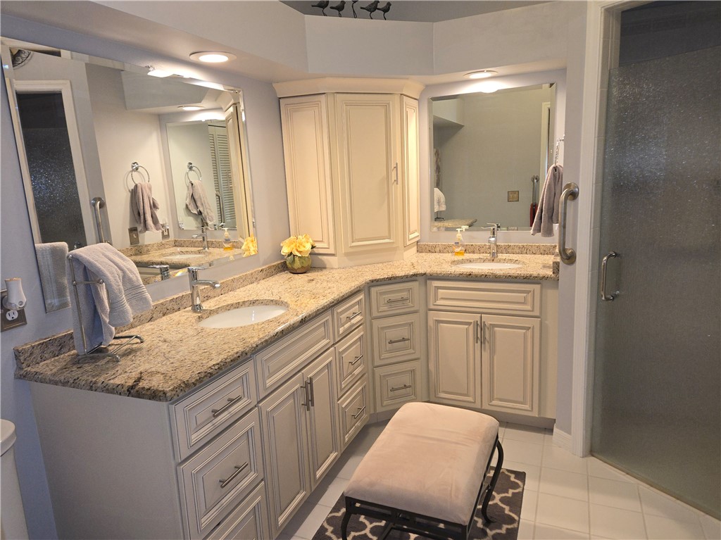 Vero Beach, Florida 32962, United States, 2 Bedrooms Bedrooms, ,2 BathroomsBathrooms,Residential,Active,238187