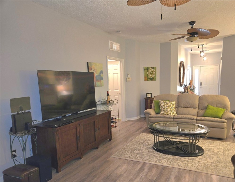 Vero Beach, Florida 32962, United States, 2 Bedrooms Bedrooms, ,2 BathroomsBathrooms,Residential,Active,238187