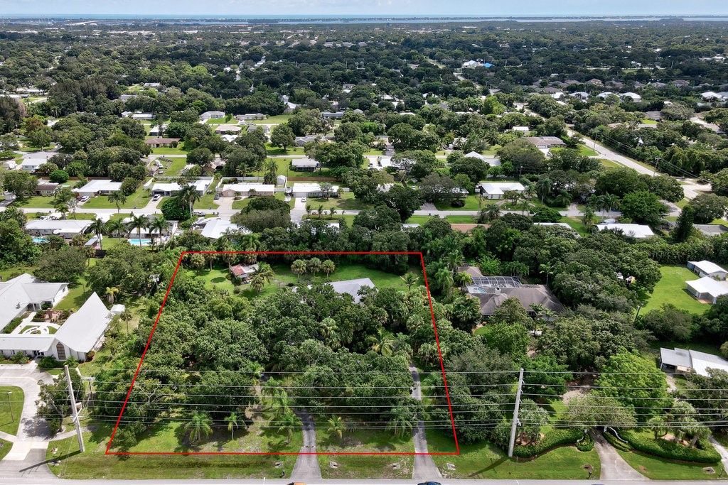 Photo of 860 27th Avenue, Vero Beach, FL 32960 (MLS # 291159)