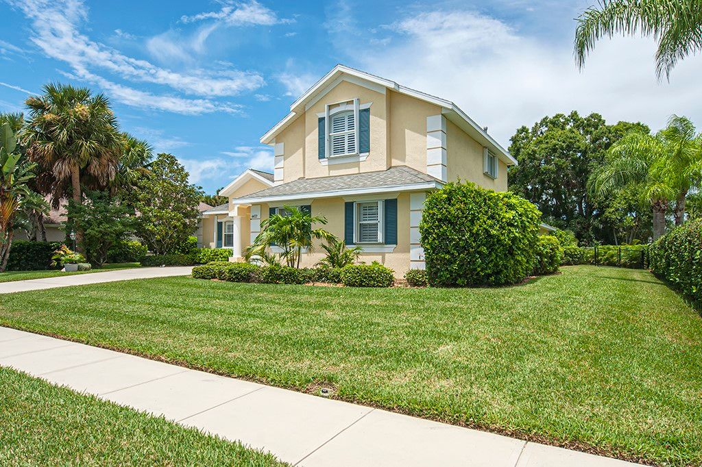 Photo of 4472 5th Place SW, Vero Beach, FL 32968 (MLS # 291084)