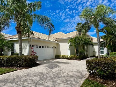 819 Island Club Square Vero Beach FL 32963