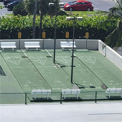 A home in Hutchinson Island